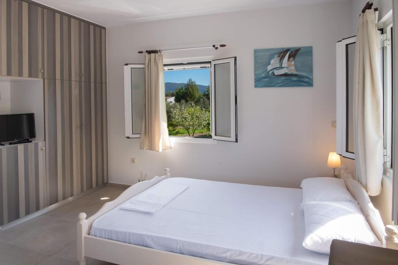 Boursinos Cozy Apartments Lefkada City Ngoại thất bức ảnh